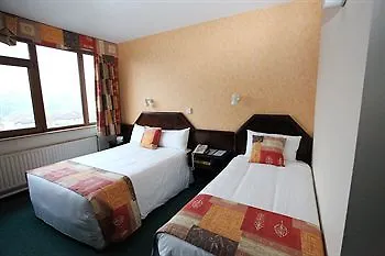 West County Hotel Dublin 3*,